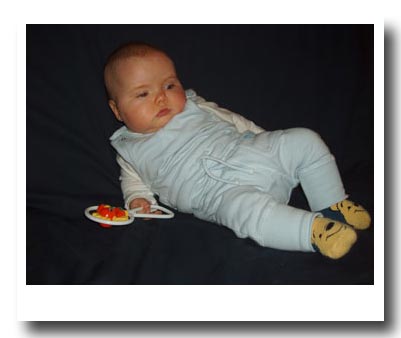 Johanna auf dem Sofa